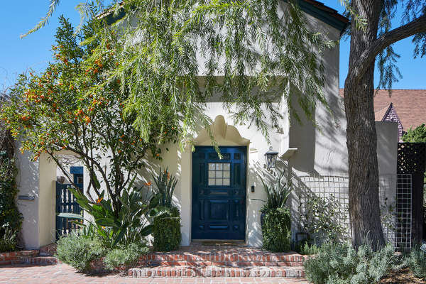 Los Feliz Spanish 600